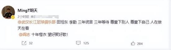 三攻一受4p嗯啊巨肉寝室打屁股